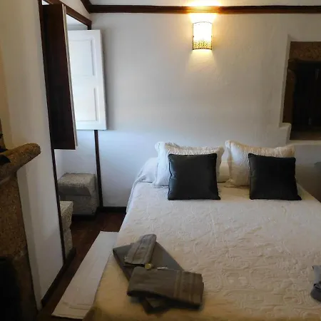 Historic Village Near Serra Da Estrela Beijo Etern Bed and breakfast *
