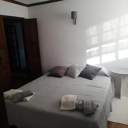 Historic Village Near Serra Da Estrela Beijo Etern Bed and breakfast